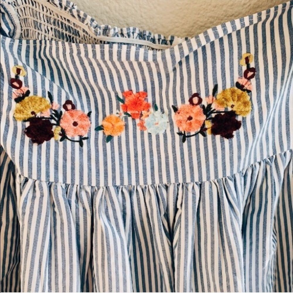 ✨TRAFALUC OFF SHOULDER STRIPED EMBROIDERY TOP✨ - Picture 8 of 8